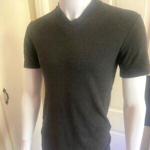 Stunning Dolce & Gabanna Men's Natural Knit V Neck Shirt 50